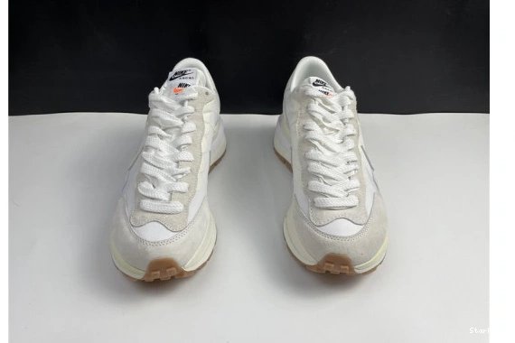 Sail Gum Sacai Nike Vaporwaffle DD1875-100 0320